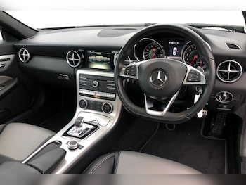 Used Mercedes-Benz SLC 2020 for sale - 76488415: Photo