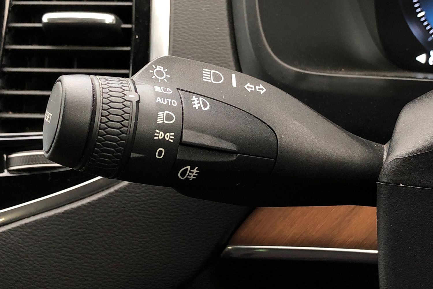 Used Volvo XC90 2018 for sale - 77444133: Photo 8