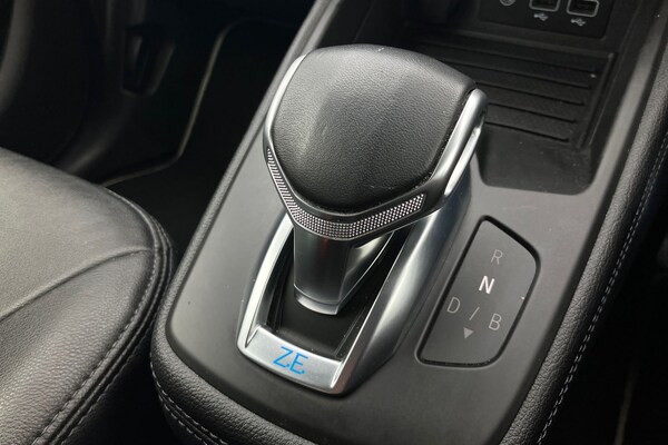 Used Renault Zoe 2020 for sale - 76232431: Photo 10