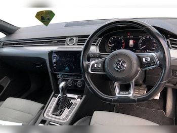 Used Volkswagen Passat 2019 for sale - 75909041: Photo