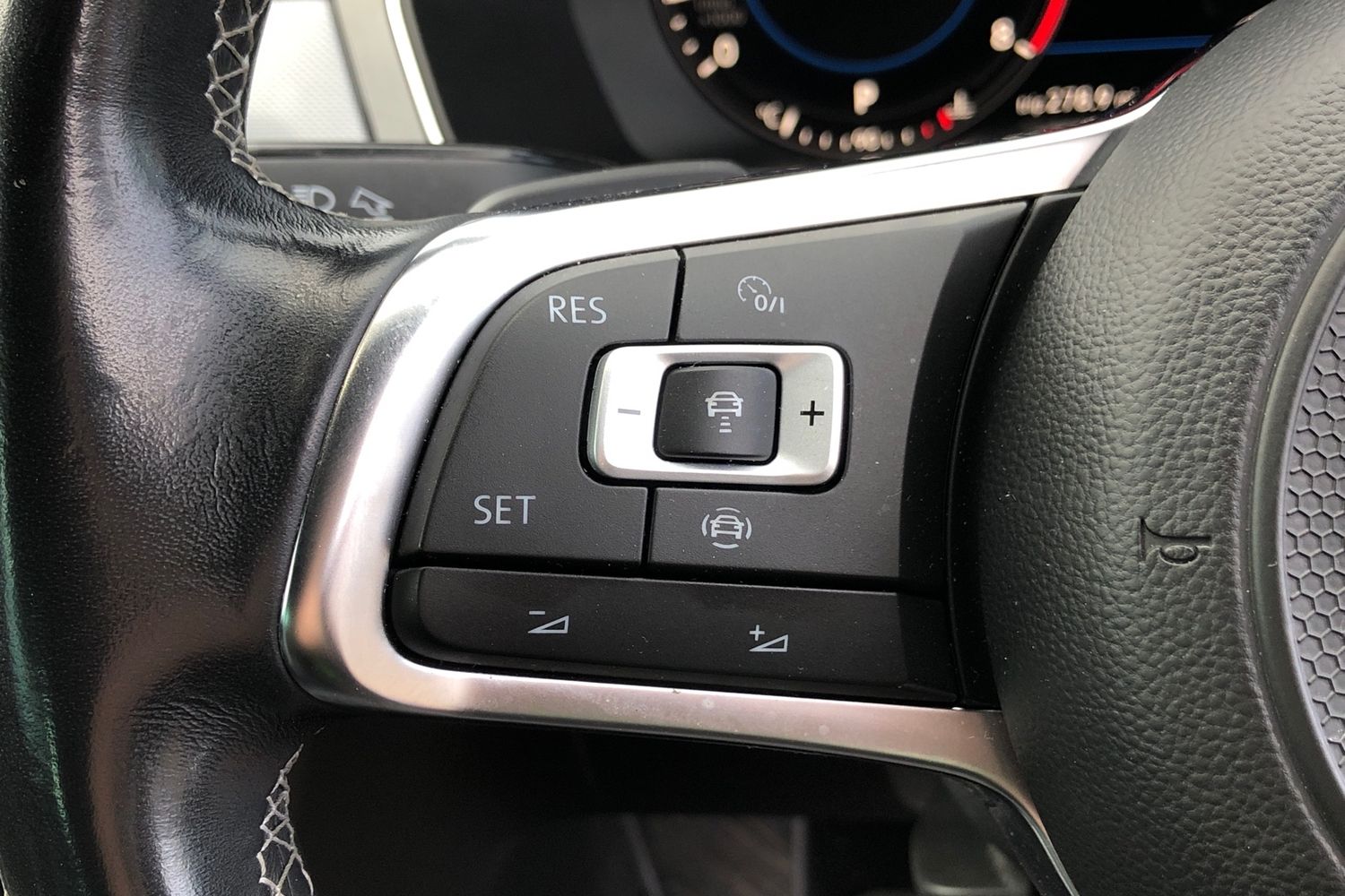 Used Volkswagen Passat 2019 for sale - 75909041: Photo 6