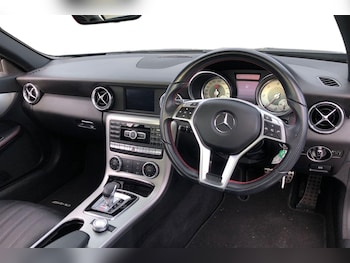 Used Mercedes-Benz SLK 2015 for sale - 78252052: Photo