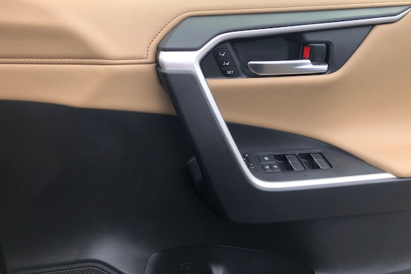Used Toyota RAV4 2021 for sale - 75254864: Photo 12