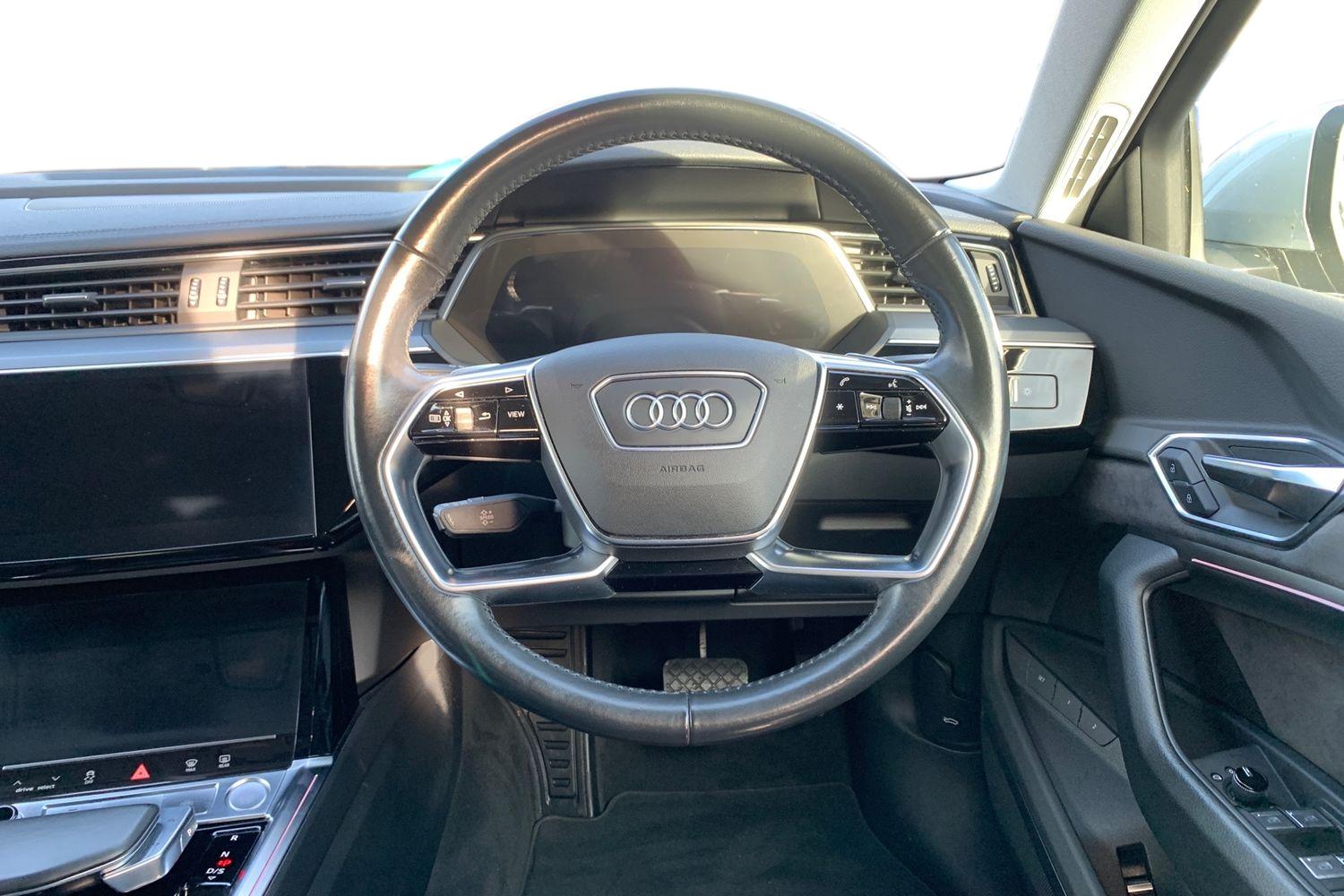 Used Audi e-tron 2020 for sale - 76649245: Photo 5