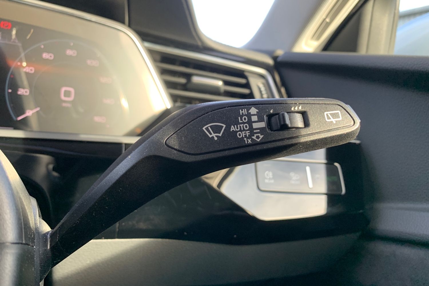 Used Audi e-tron 2020 for sale - 76649245: Photo 7