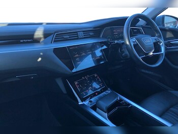 Used Audi e-tron 2020 for sale - 78352350: Photo