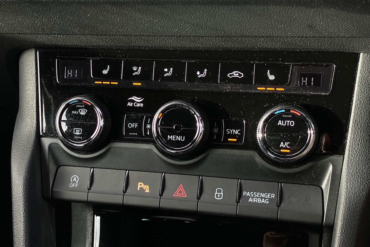 Used Skoda Karoq 2021 for sale - 76292505: Photo 9
