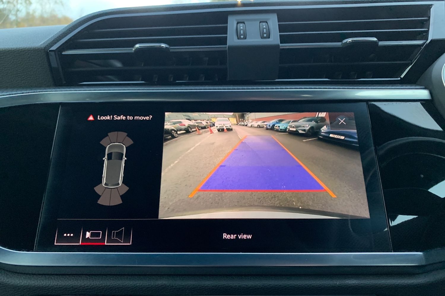 Used Audi Q3 2020 for sale - 78001895: Photo 8