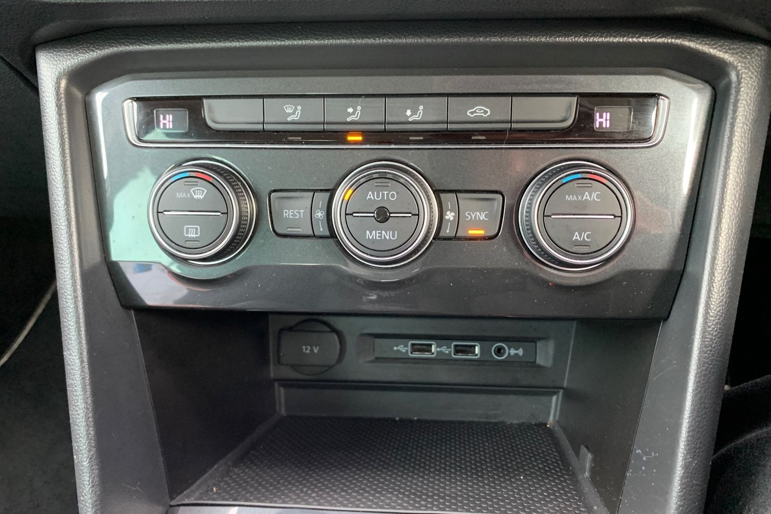 Used Volkswagen Tiguan 2019 for sale - 76783077: Photo 11