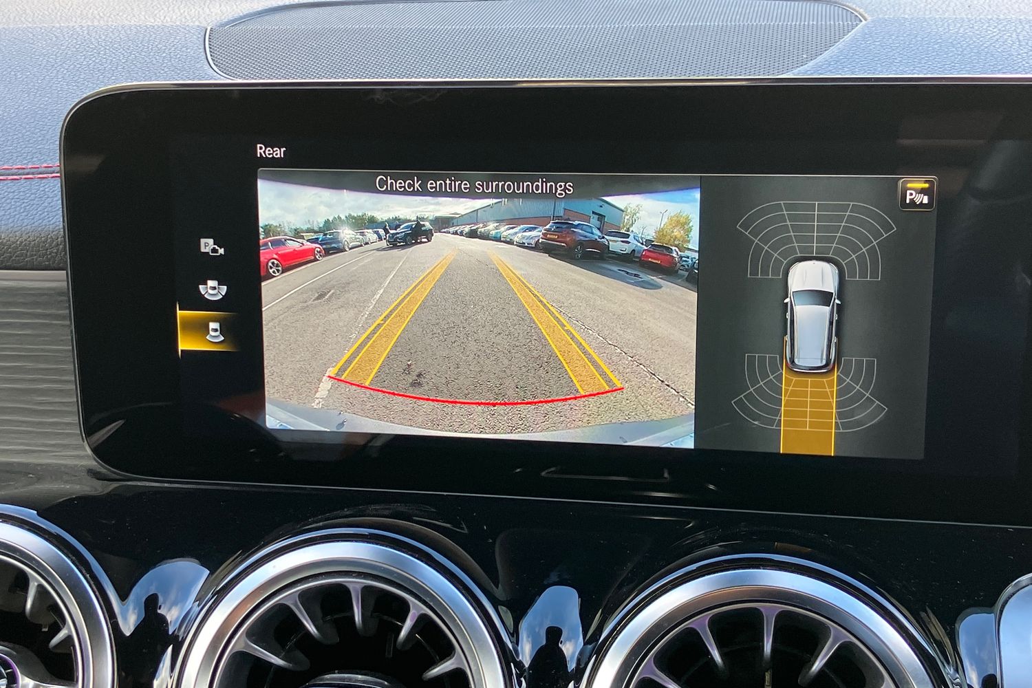 Used Mercedes-Benz EQB 2022 for sale - 76323965: Photo 8