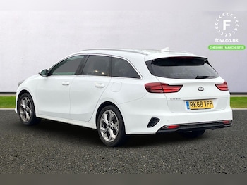 Used Kia Ceed 2018 for sale - 76115125: Photo 2