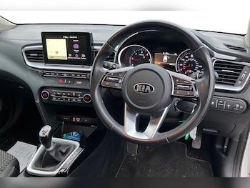 Used Kia Ceed 2018 for sale - 76115125: Photo 3