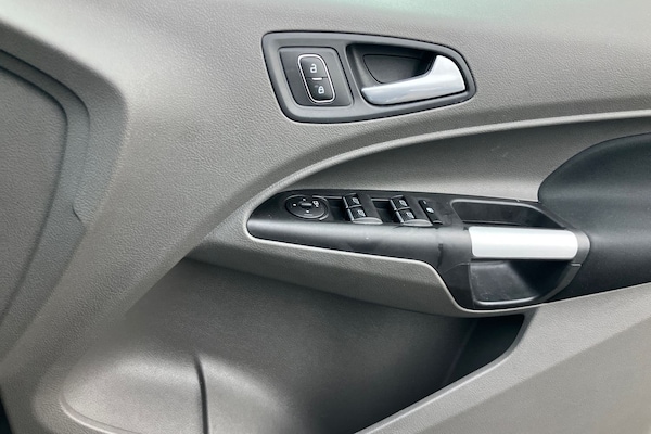 Used Ford Grand Tourneo Connect 2020 for sale - 76115183: Photo 18