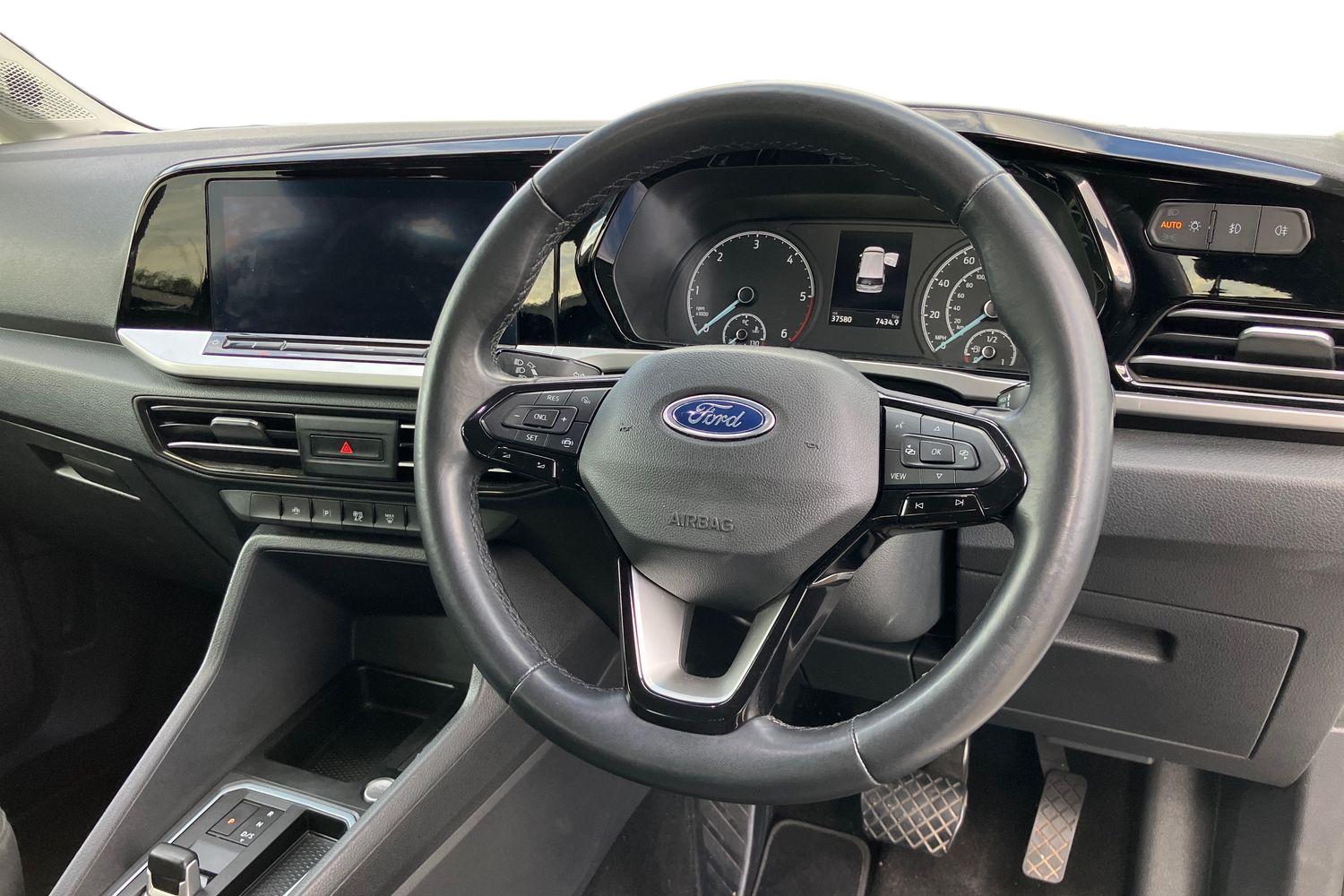 Used Ford Tourneo Connect 2023 for sale - 75983339: Photo 3