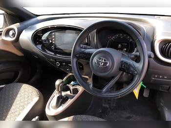 Used Toyota Aygo X 2023 for sale - 78666998: Photo