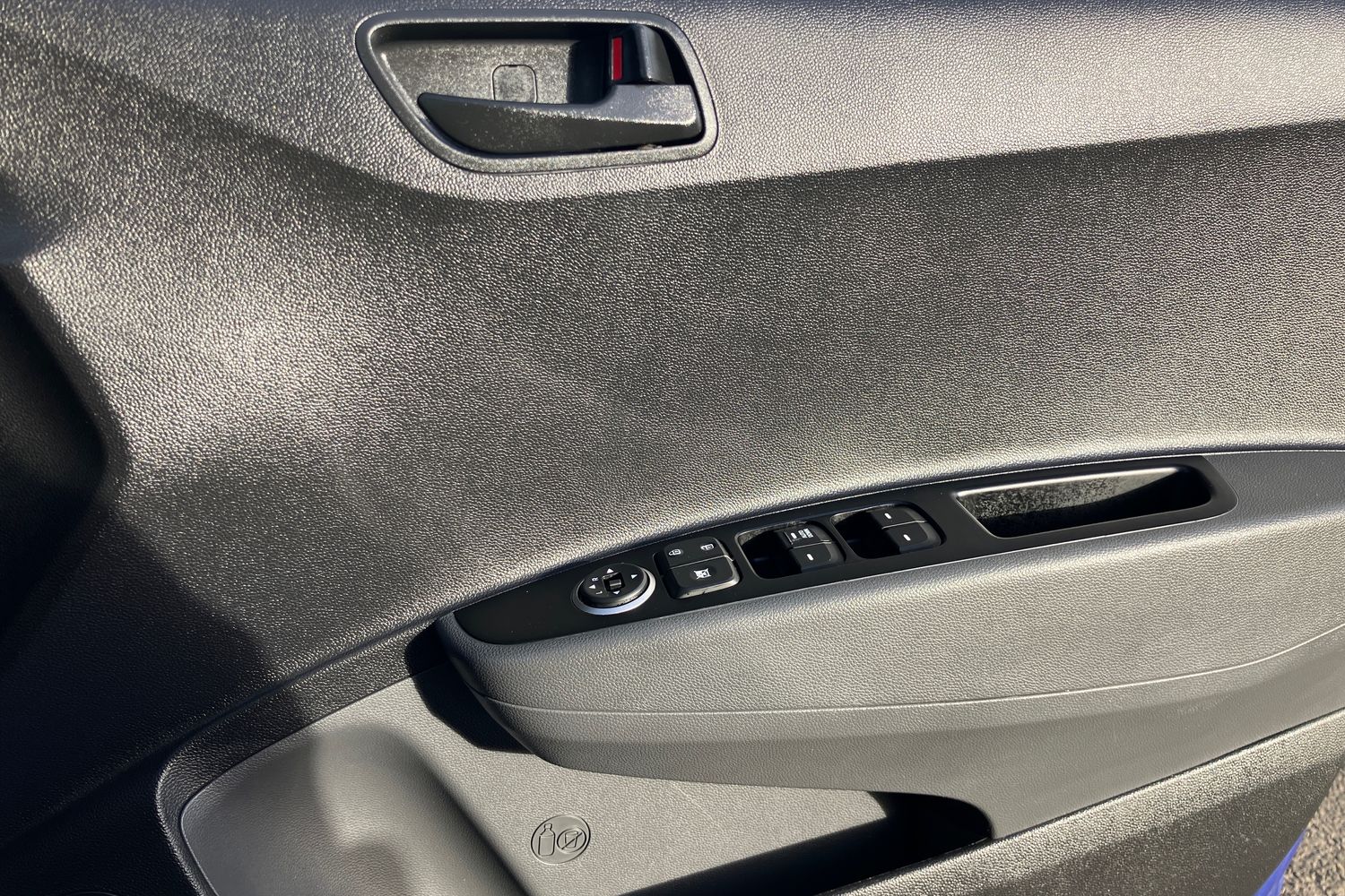 Used Hyundai i10 2018 for sale - 76488364: Photo 20