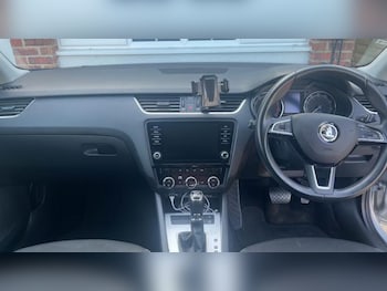 Used Skoda Octavia 2020 for sale - 78268371: Photo