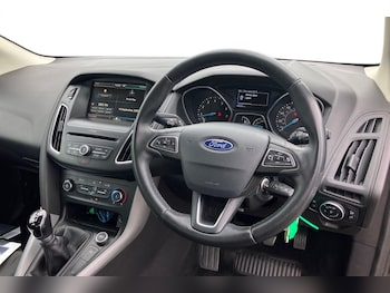 Used Ford Focus 2017 for sale - 75898627: Photo
