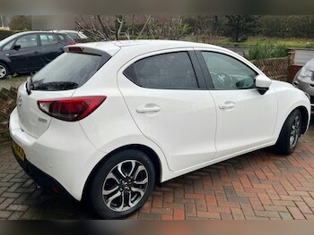 Used Mazda Mazda2 2016 for sale - 77348449: Photo