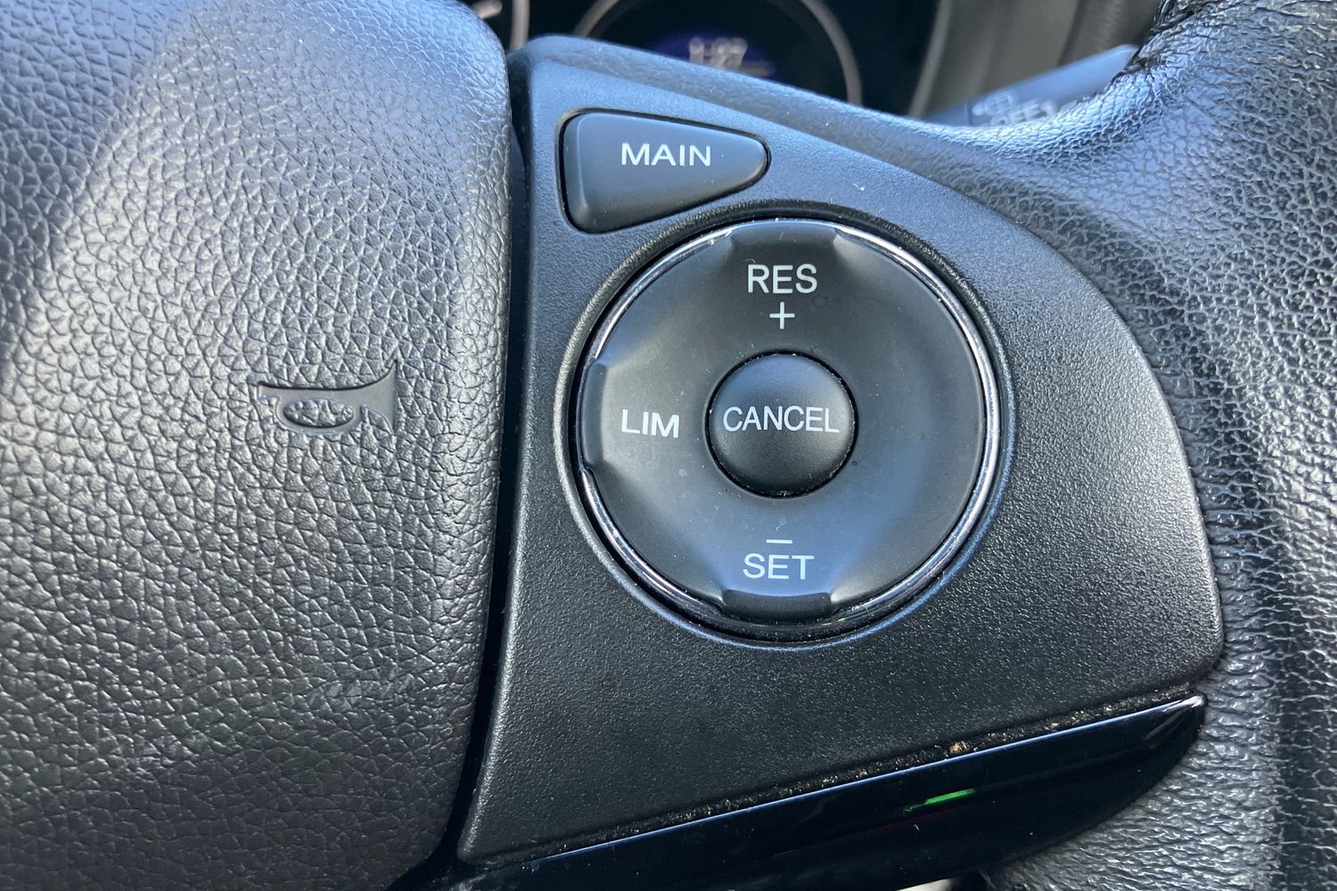 Used Honda HR-V 2017 for sale - 76288116: Photo 15