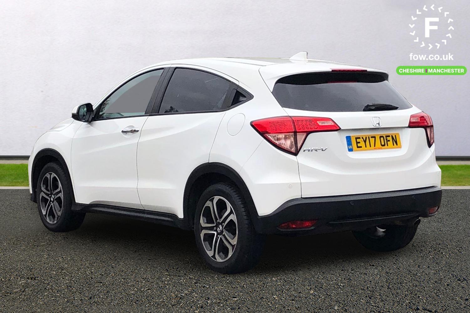 Used Honda HR-V 2017 for sale - 76288116: Photo 2