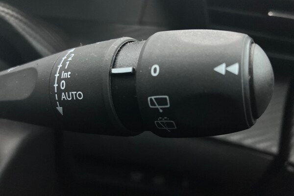 Used Peugeot 208 2022 for sale - 75754056: Photo 15