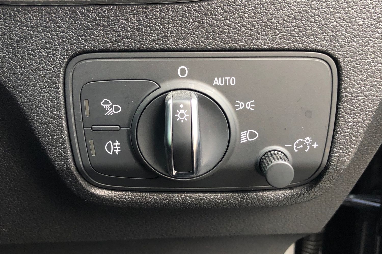 Used Audi Q2 2021 for sale - 77327402: Photo 15