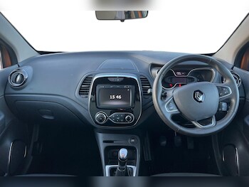 Used Renault Captur 2019 for sale - 77812659: Photo