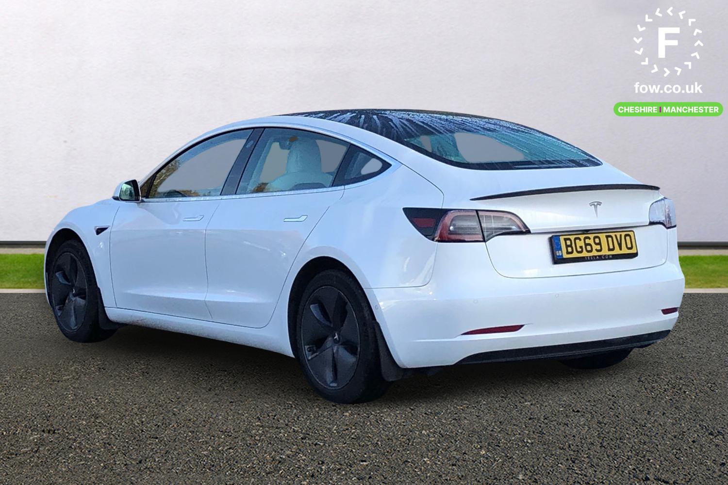 Used Tesla Model 3 2019 for sale - 76480885: Photo 2