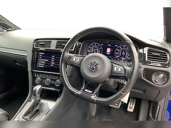 Used Volkswagen Golf 2017 for sale - 75427948: Photo