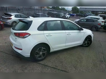 Used Hyundai i30 2023 for sale - 78840624: Photo