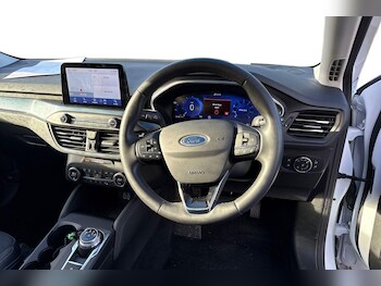 Used Ford Focus 2021 for sale - 76320307: Photo