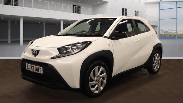Used Toyota Aygo X 2023 for sale - 76218585: Photo 2
