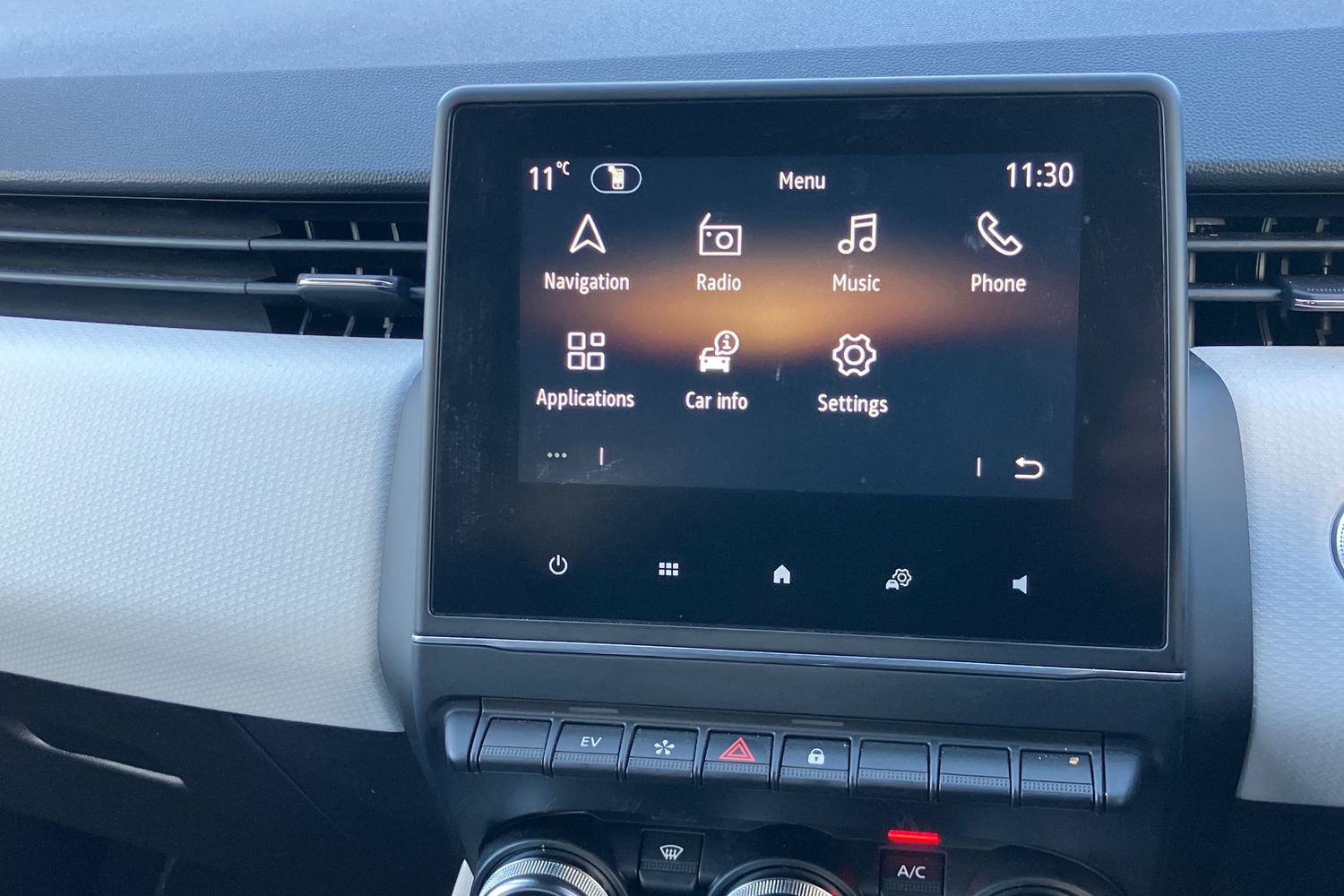 Used Renault Clio 2023 for sale - 76767695: Photo 10