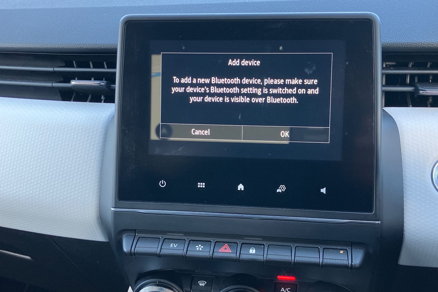 Used Renault Clio 2023 for sale - 76767695: Photo 8