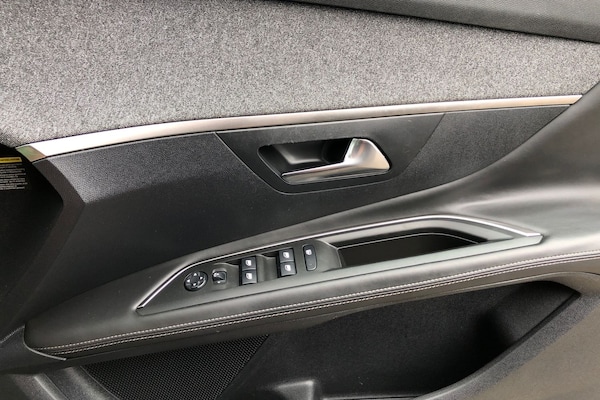Used Peugeot 3008 2018 for sale - 76267953: Photo 13