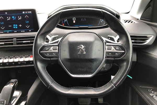 Used Peugeot 3008 2018 for sale - 76267953: Photo 5