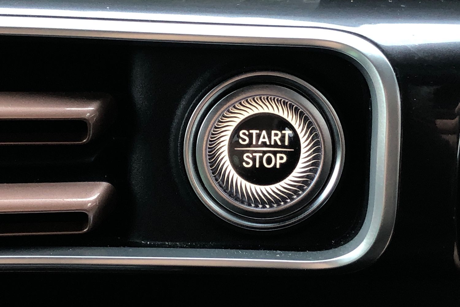 Used Mercedes-Benz EQC 2022 for sale - 76082048: Photo 13