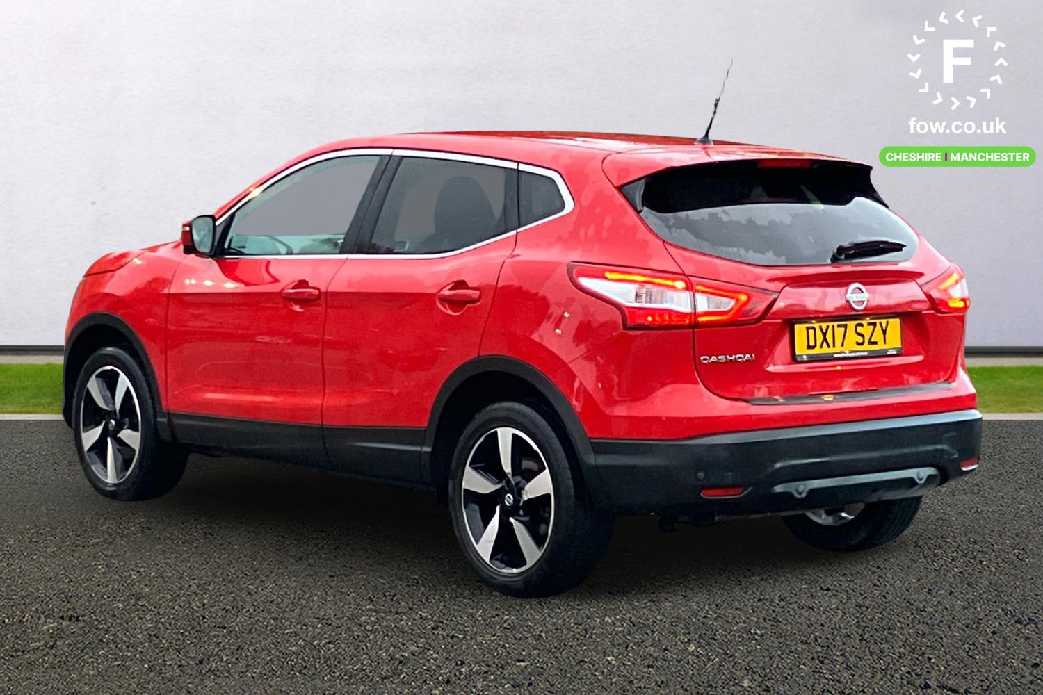 Used Nissan Qashqai 2017 for sale - 76515977: Photo 2