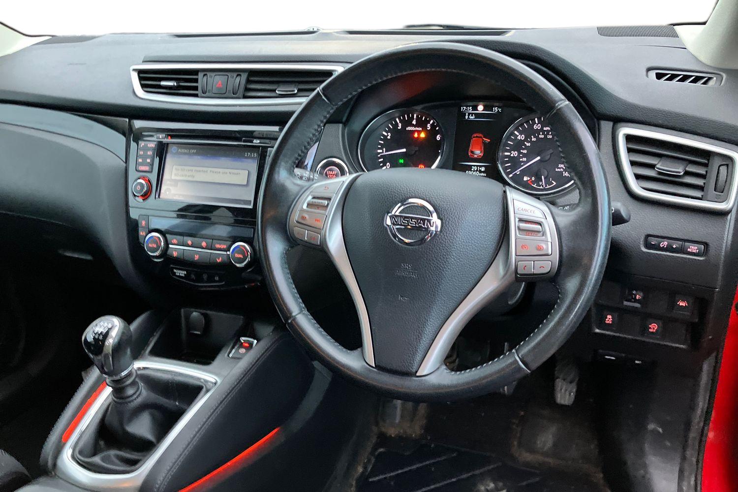 Used Nissan Qashqai 2017 for sale - 76515977: Photo 3