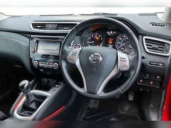 Used Nissan Qashqai 2017 for sale - 76515977: Photo