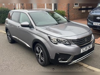Peugeot - 5008