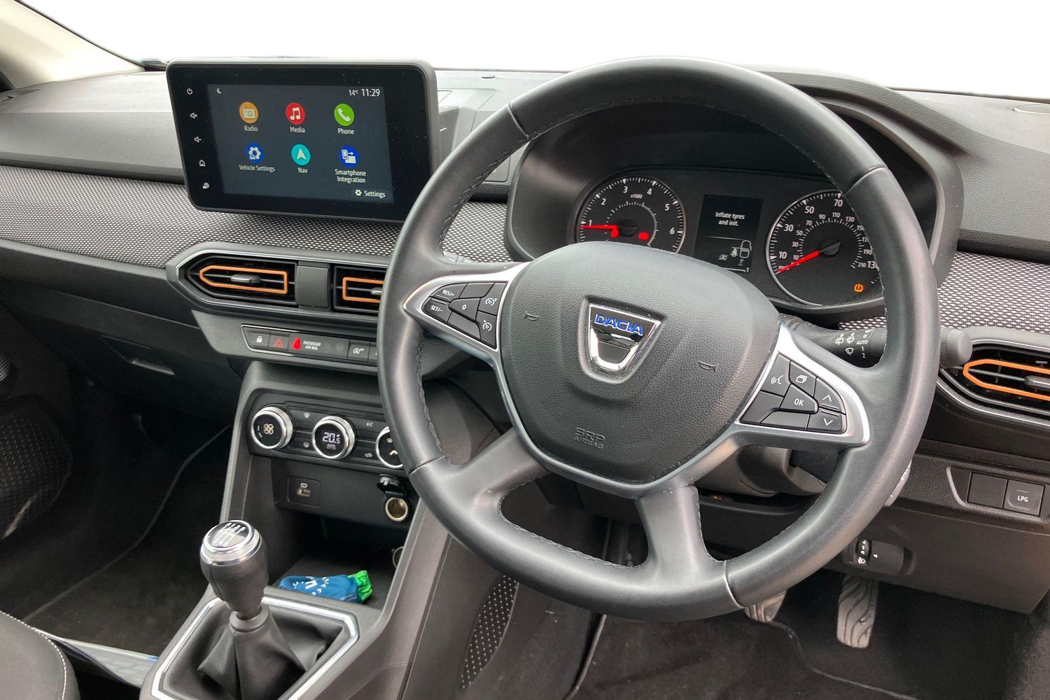 Used Dacia Sandero Stepway 2021 for sale - 77989684: Photo 3