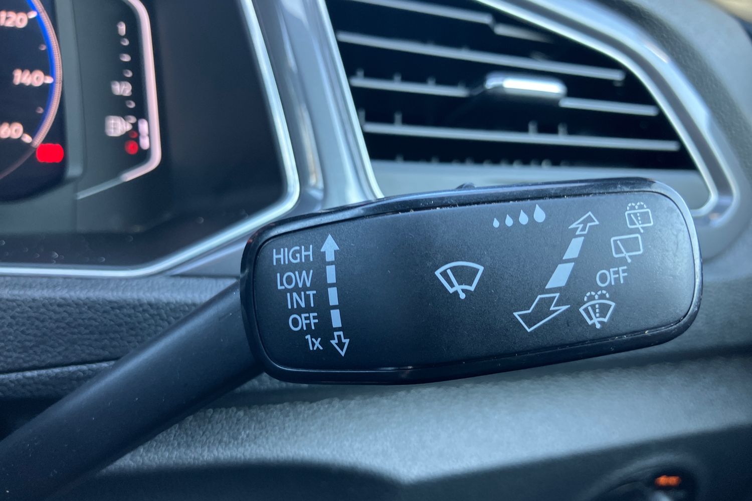 Used Volkswagen T-Roc 2021 for sale - 77262592: Photo 21