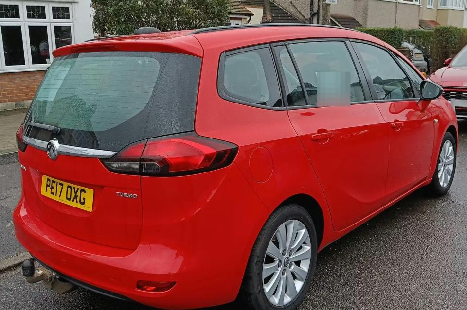 Used Vauxhall Zafira 2017 for sale - 78079119: Photo 2