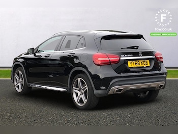 Used Mercedes-Benz GLA 2018 for sale - 76077421: Photo 2
