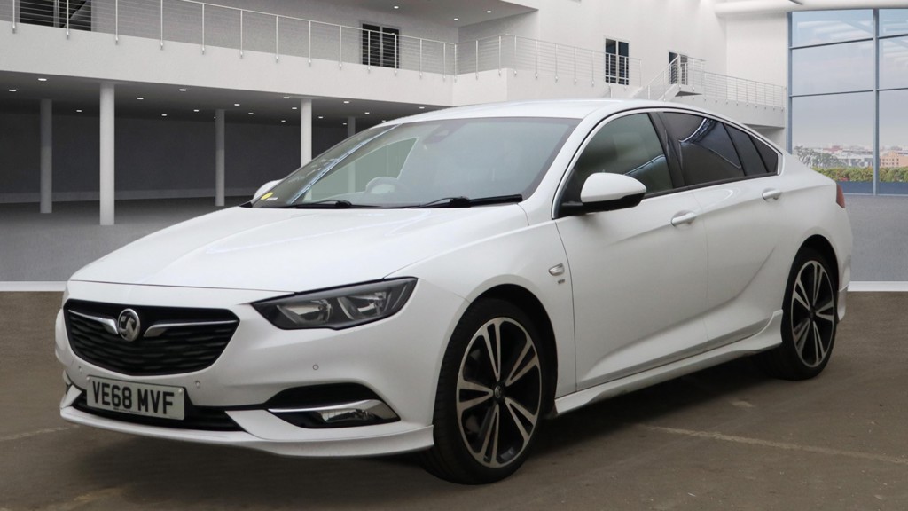 Used Vauxhall Insignia 2019 for sale - 76929293: Photo 2