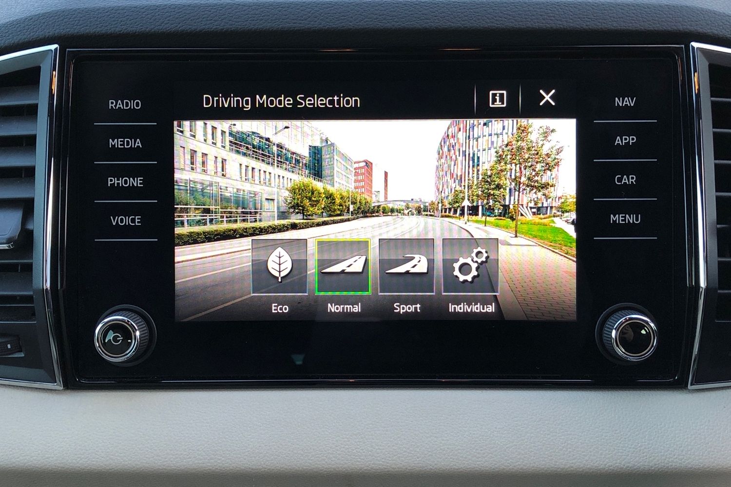 Used Skoda Karoq 2019 for sale - 77000635: Photo 11