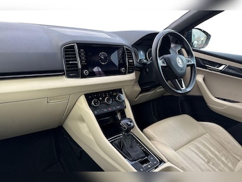 Used Skoda Karoq 2019 for sale - 77000635: Photo