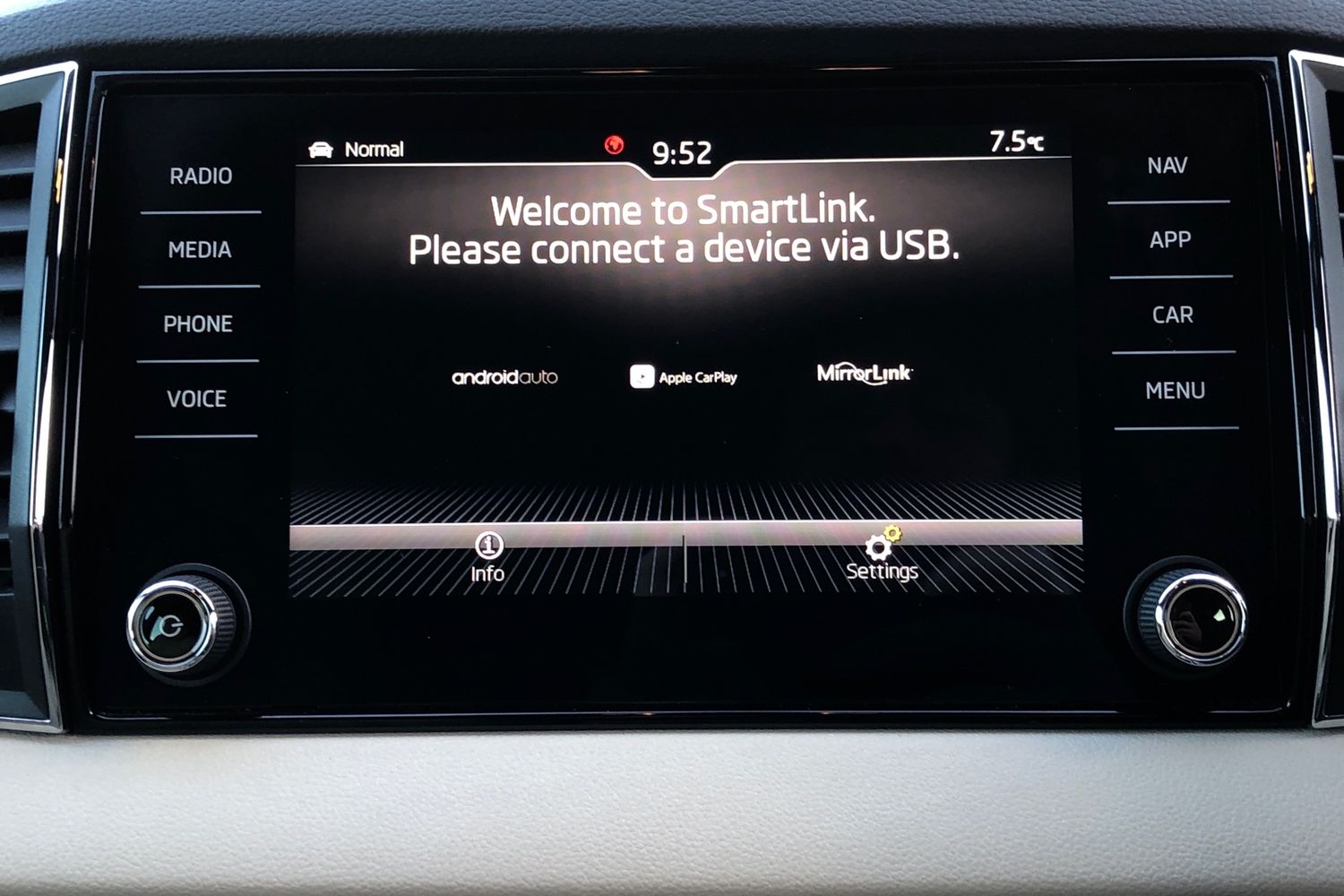 Used Skoda Karoq 2019 for sale - 77000635: Photo 9